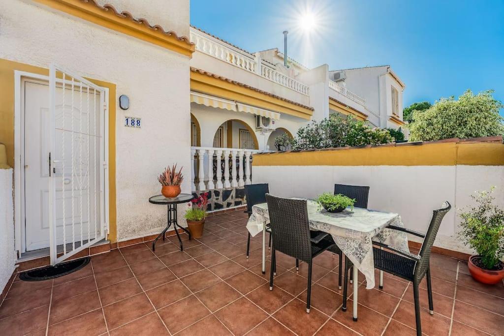 Casa Del Sol Apartment Гран Алакант Екстериор снимка